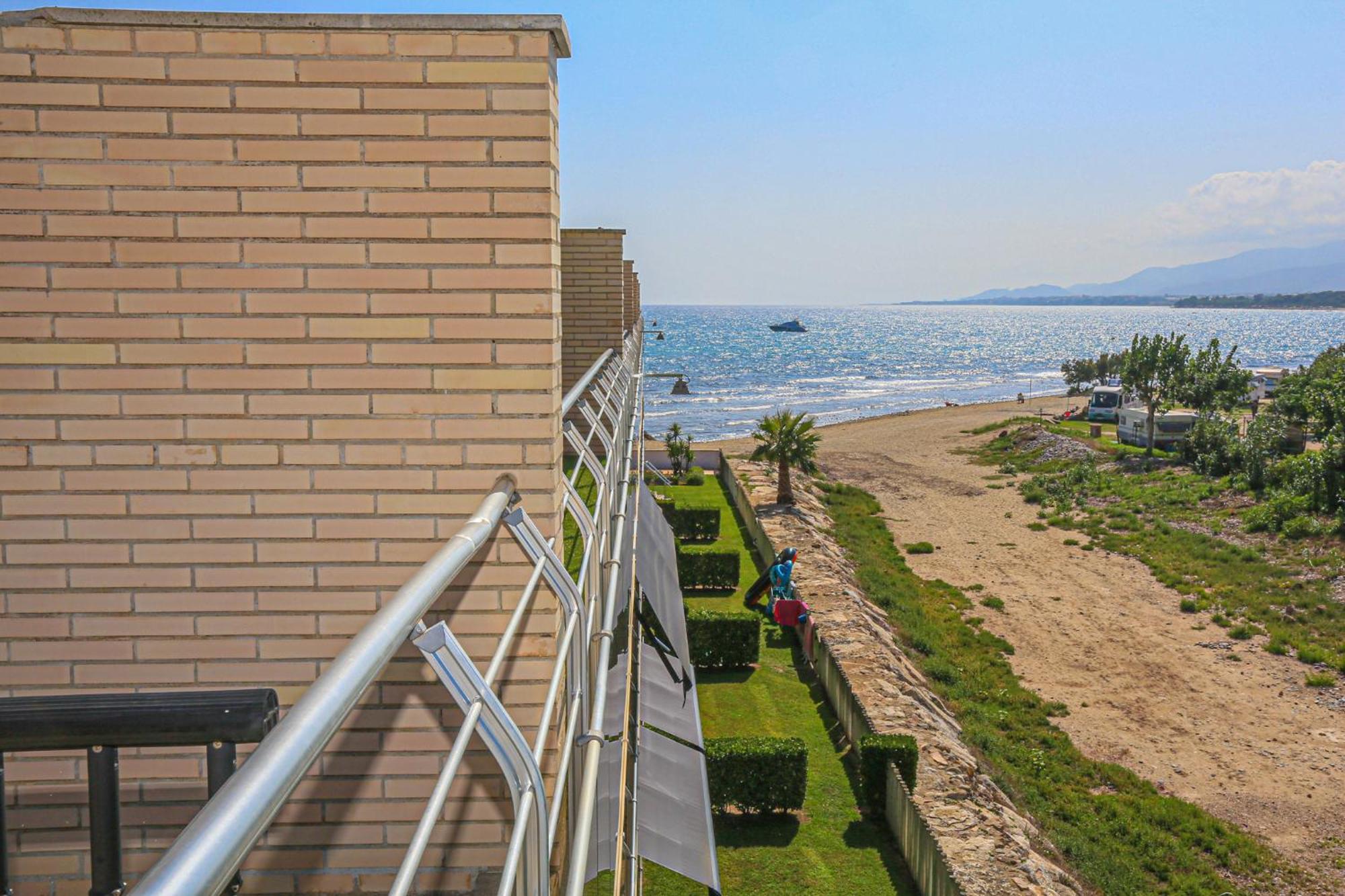 Ferienwohnung Di Mare Litoral Costa Dorada - Only Families Mont-roig del Camp Exterior foto